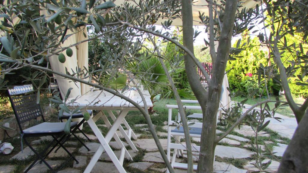 Ege Han Hotel Bozcaada Exterior photo