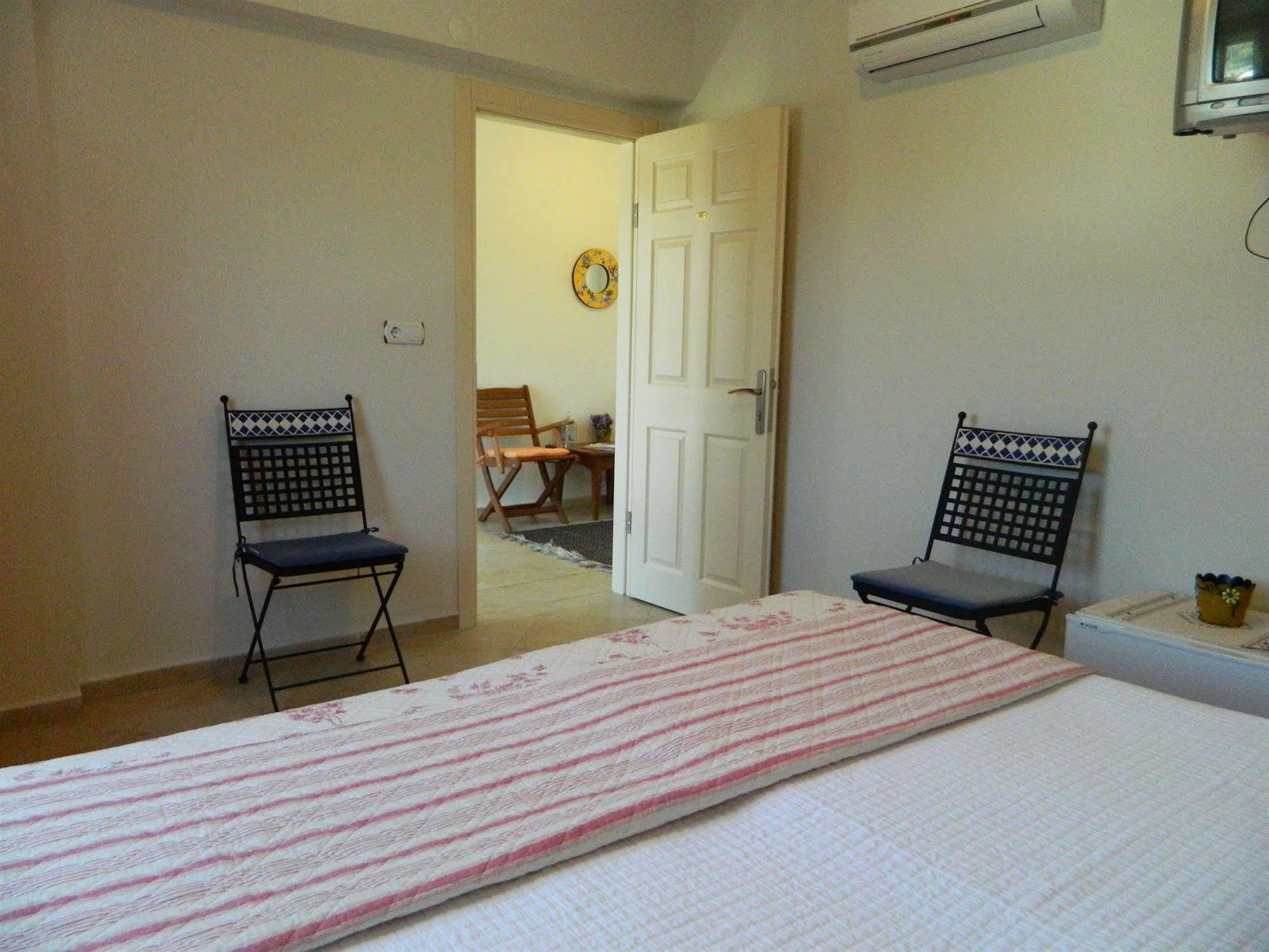 Ege Han Hotel Bozcaada Exterior photo